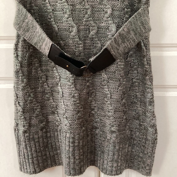 ❤️‍🔥5/20$ CHARLOTTE RUSSE💫 Women’s Green Knit Detailed Neck Short Sleeve Top - Picture 6 of 13